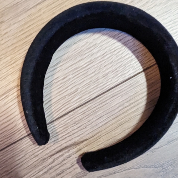 Black Puffy Headband - Picture 2 of 2